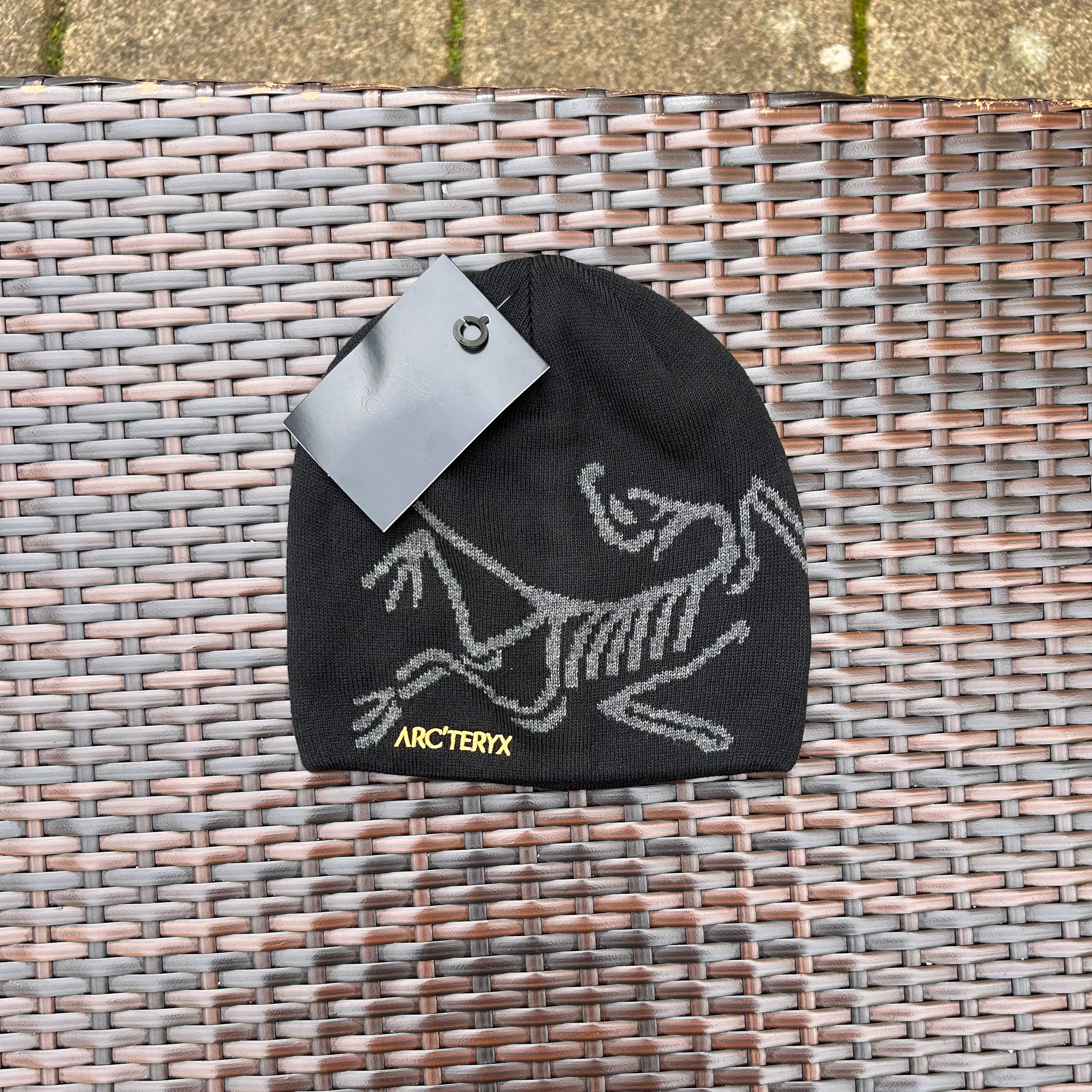 Arcteryx Black/Grey Bird Beanie - Image 3