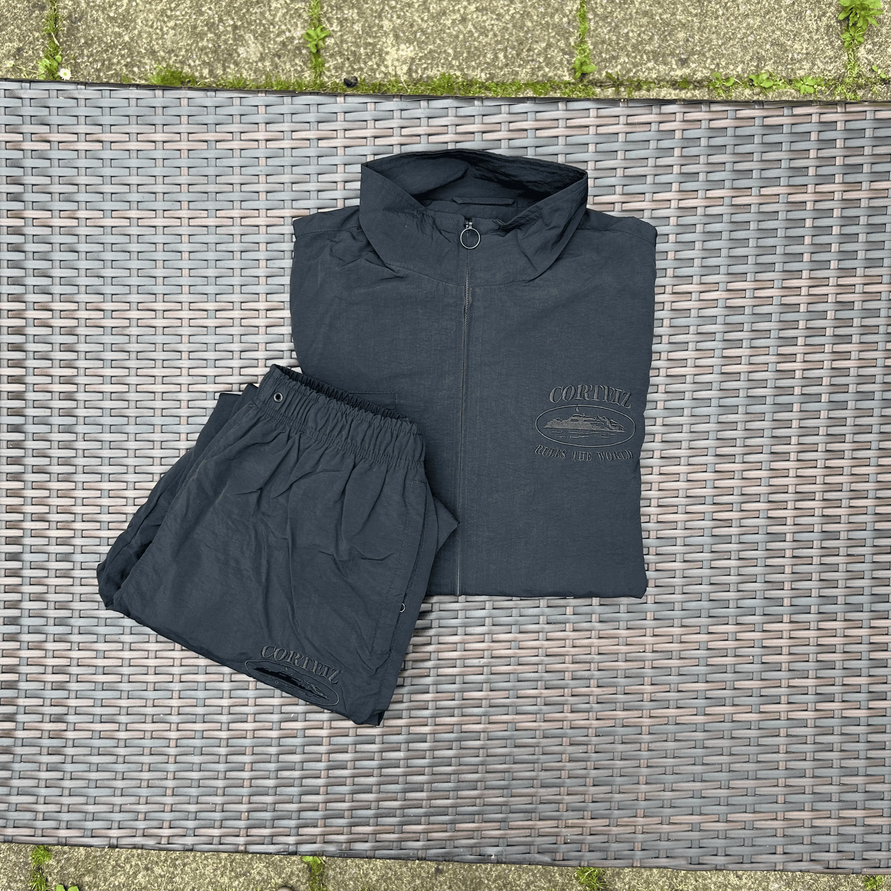 Corteiz Blackout "Shukushuku" Tracksuit - Image 4