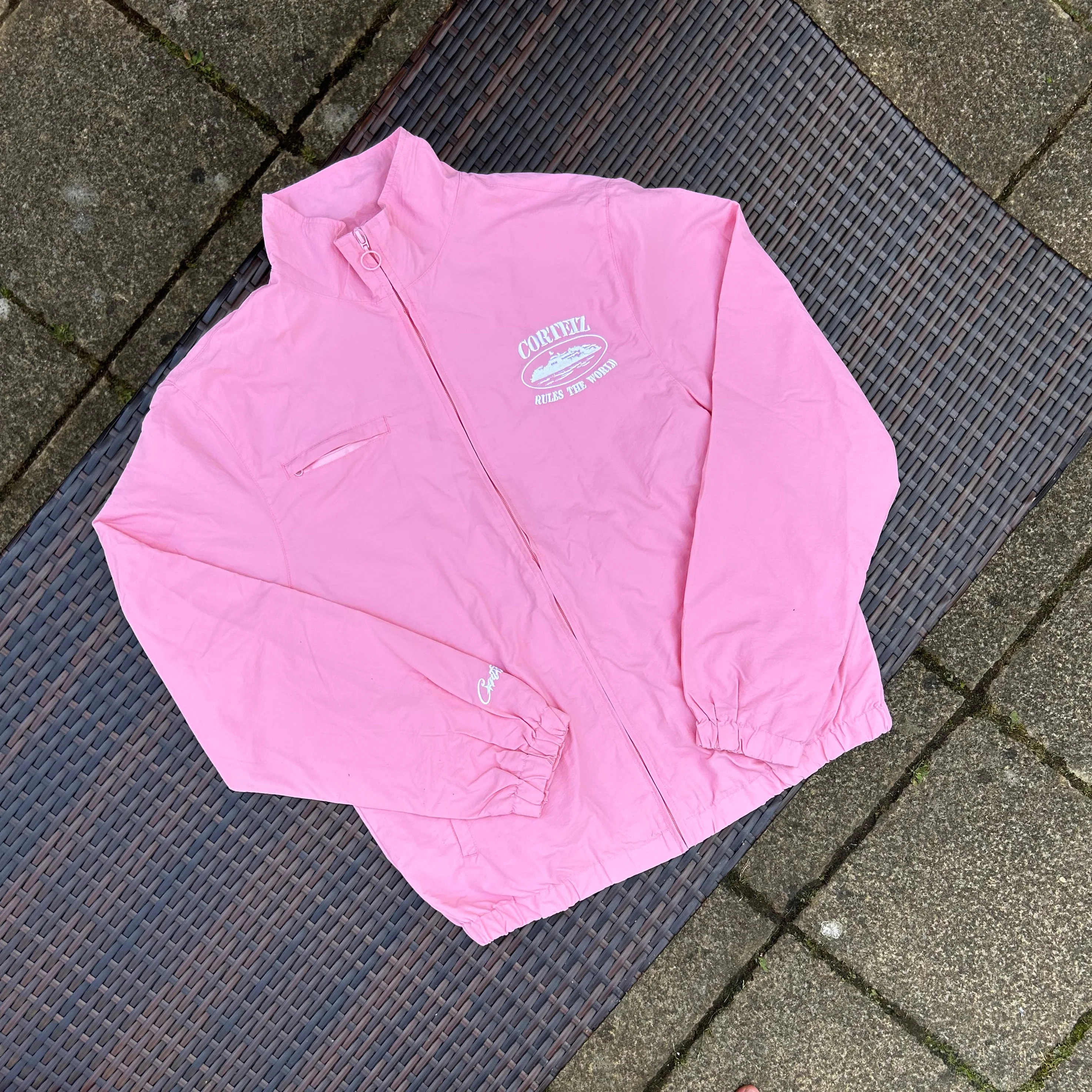 Corteiz Pink/White "Shukushuku" Tracksuit - Image 2