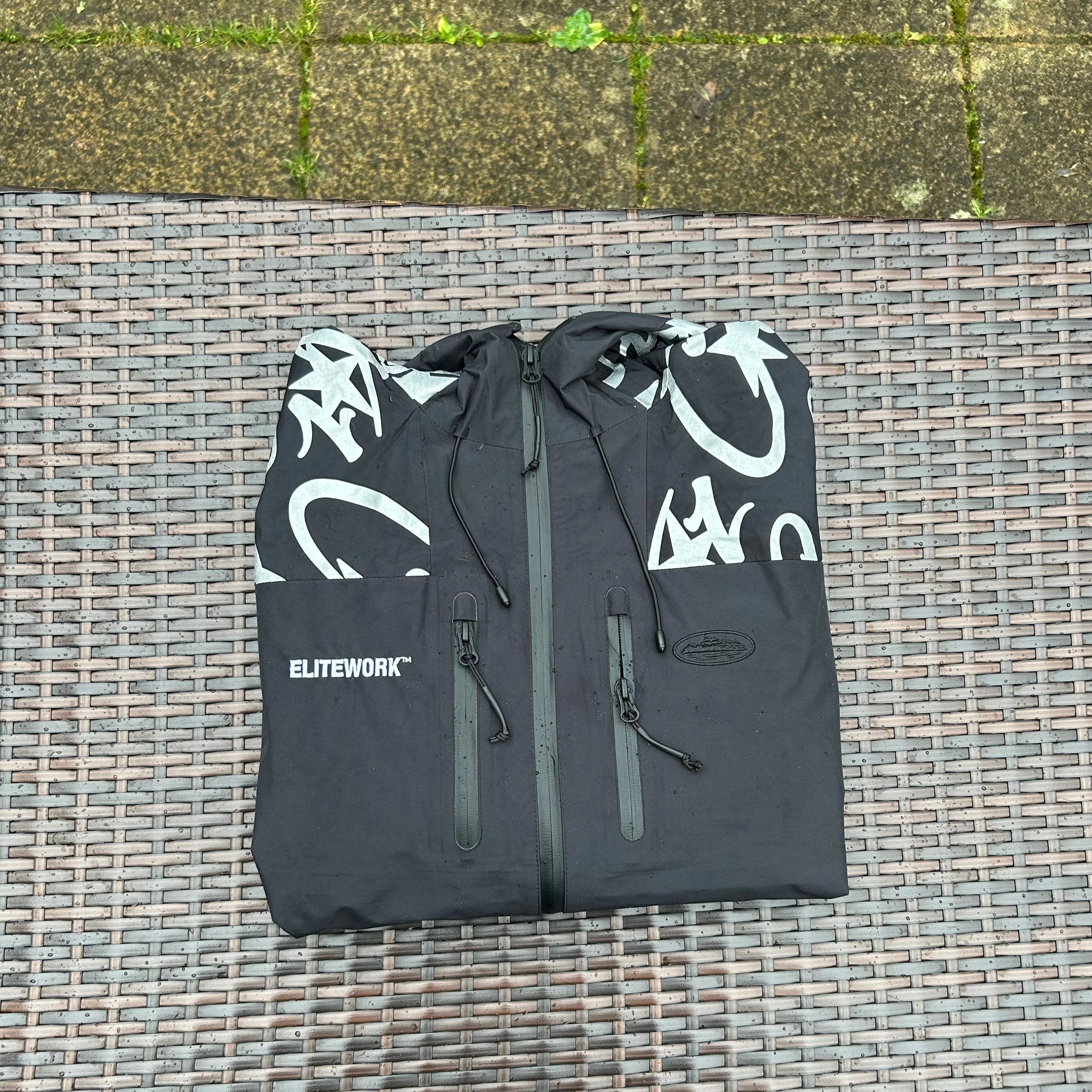 Corteiz Black Elitework Shell Jacket - Image 3