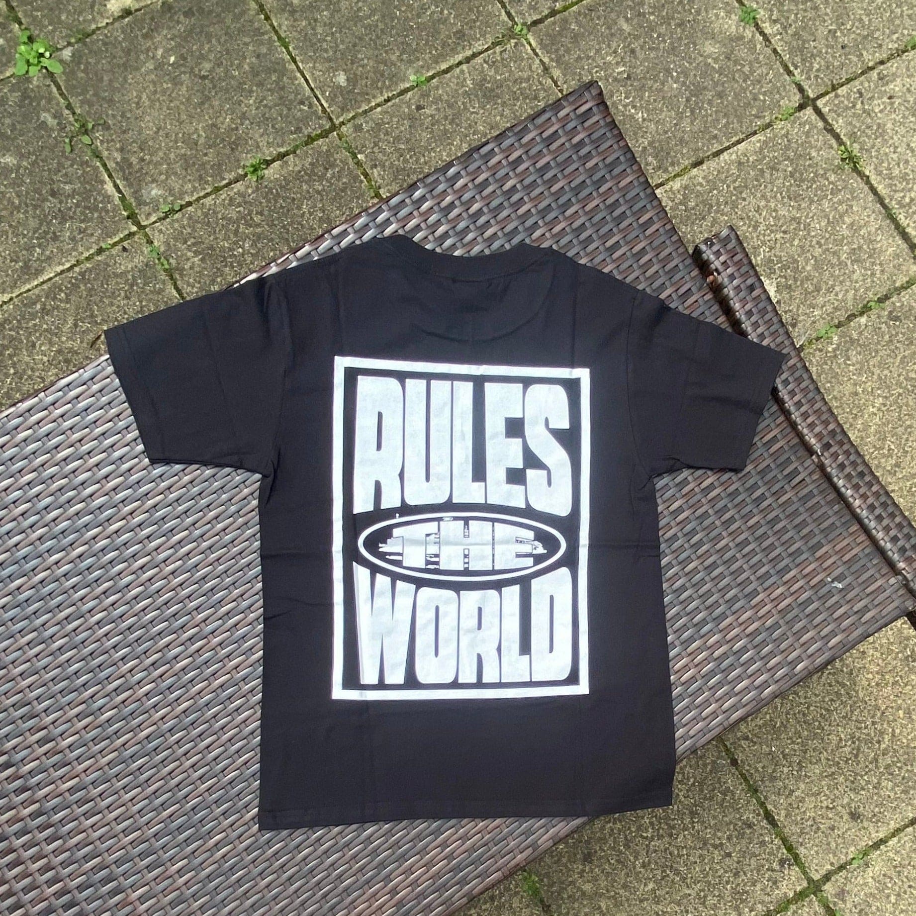 Corteiz Black "Rules The World" T Shirt - Image 3