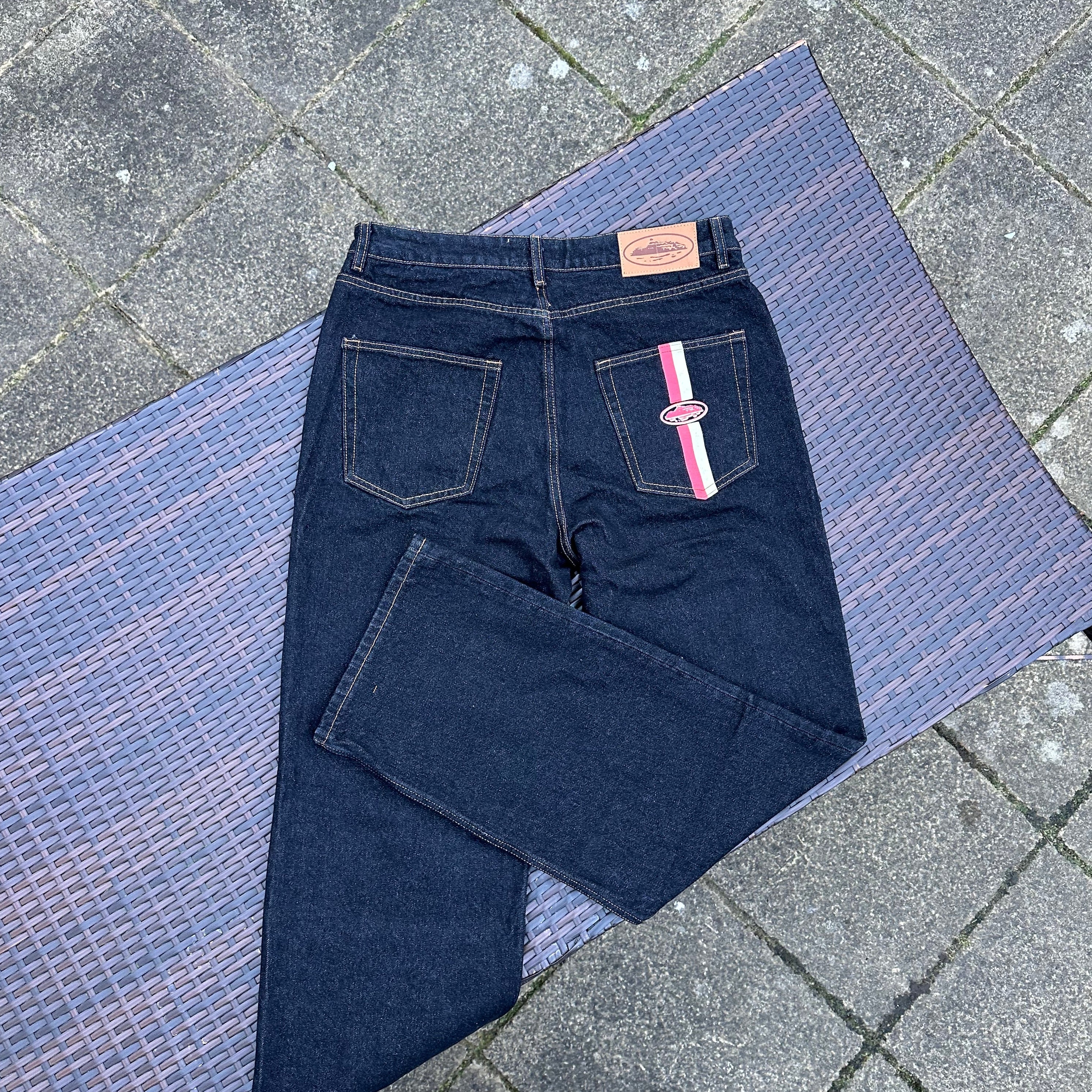 Corteiz 'Black Wash' Dual Stripe Baggy Jeans - Image 2