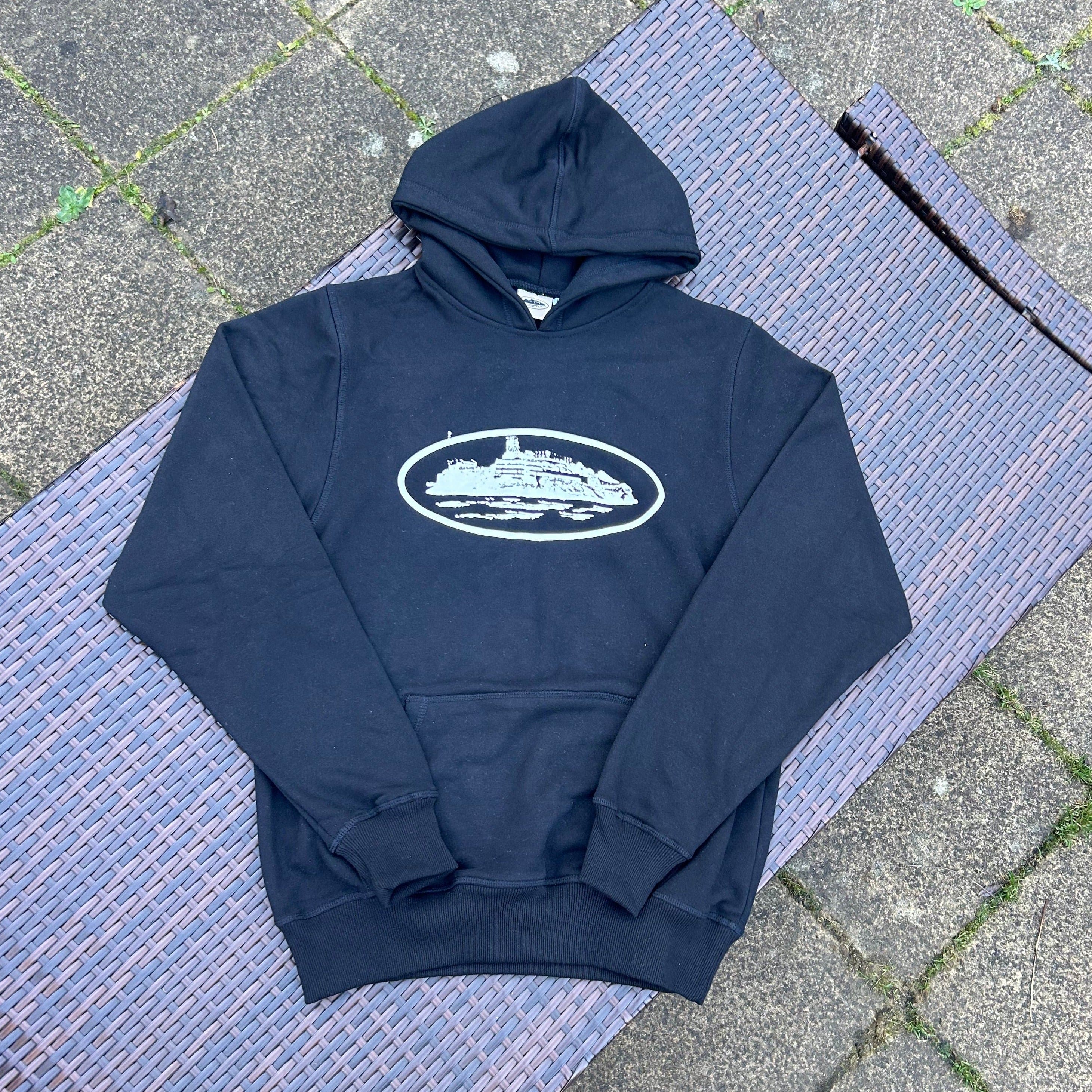 Corteiz Black/White "Alcatraz" Tracksuit - Image 2
