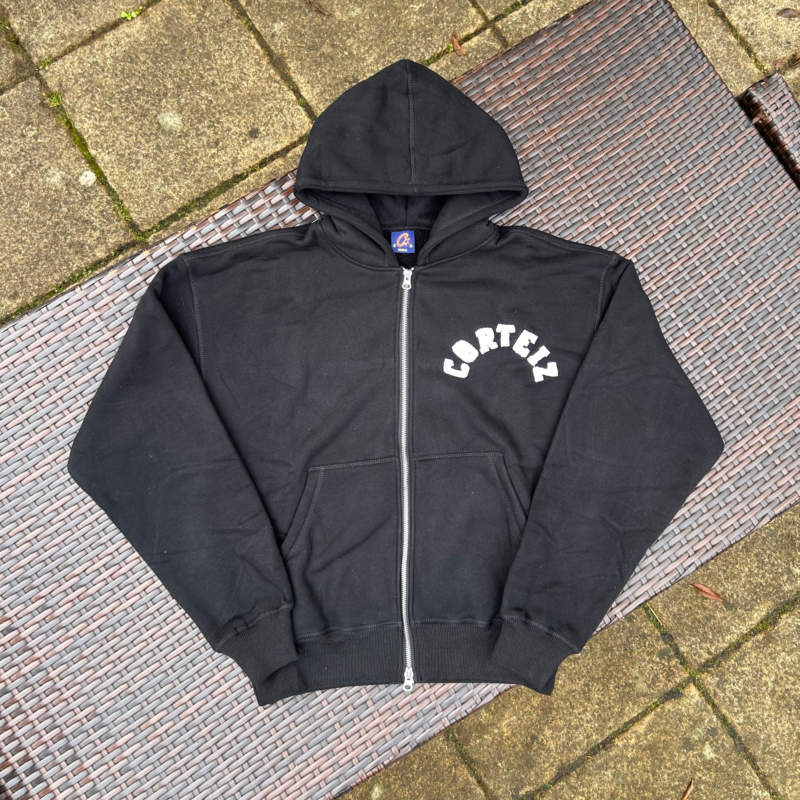Corteiz Black/White "Colly Arch" Tracksuit - Image 2