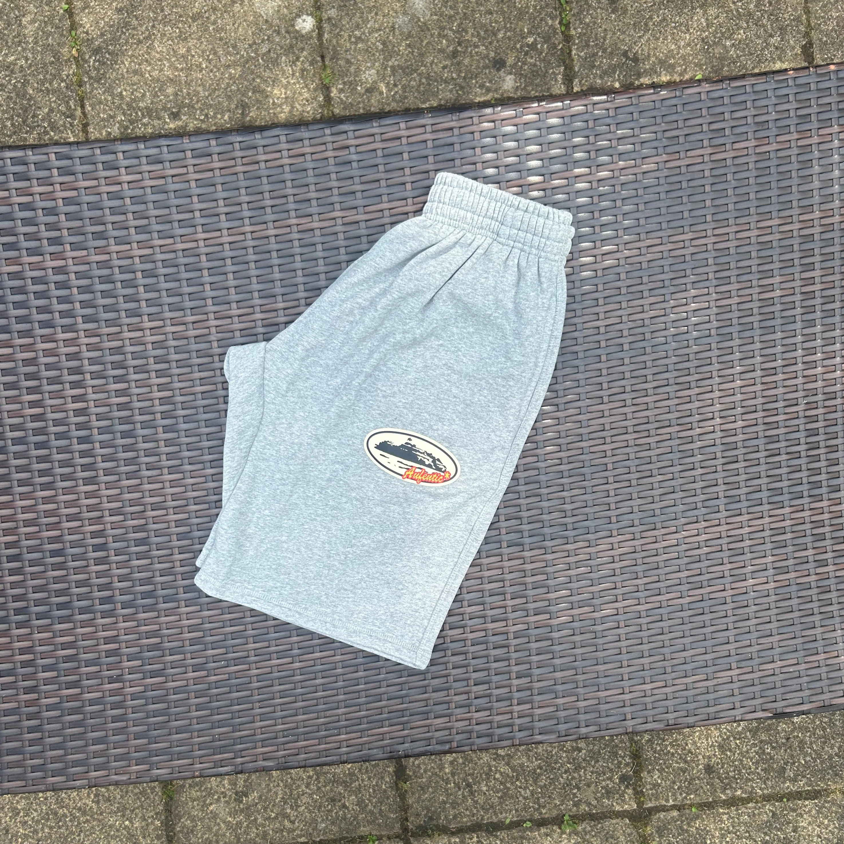 Corteiz Grey "Aufentic" Shorts Set - Image 3