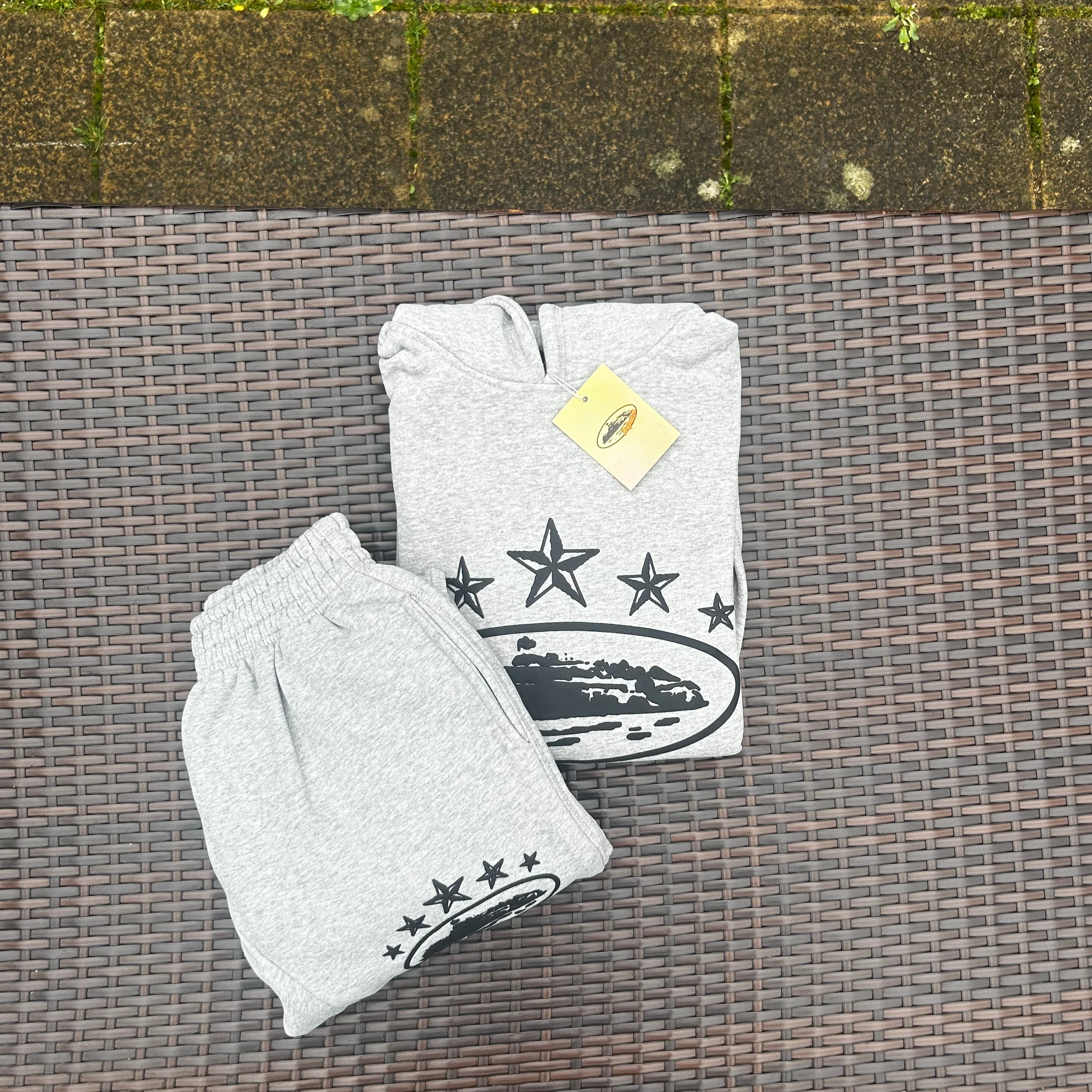 Corteiz Grey/Black 5 Starz Tracksuit - Image 4