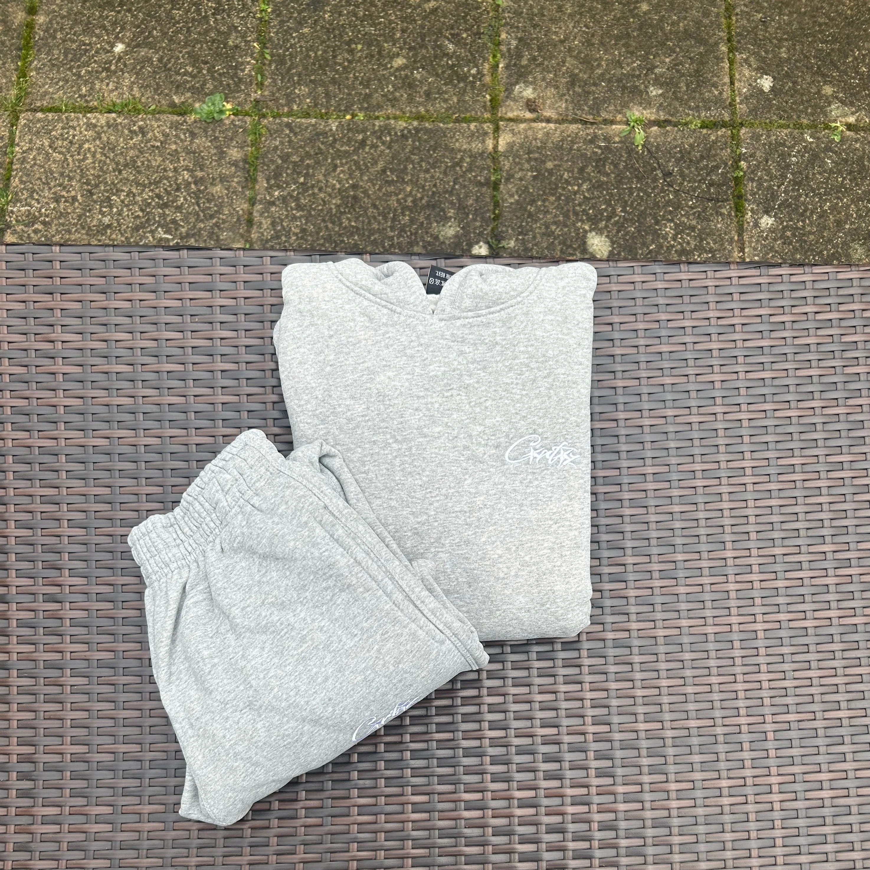 Corteiz Grey HMP Hooded Tracksuit - Image 4