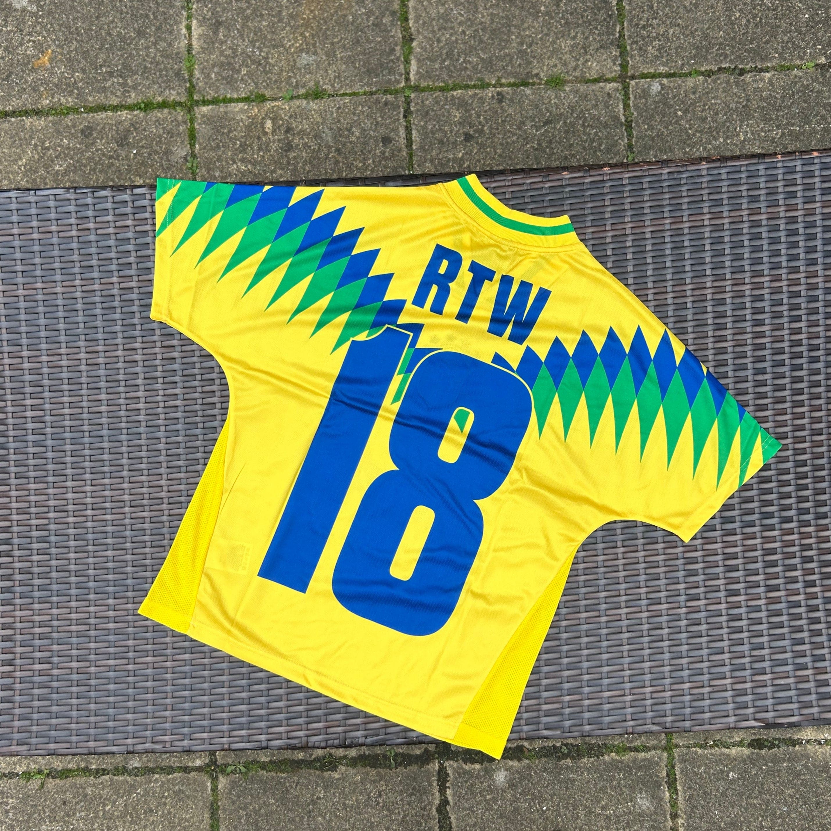 Corteiz RTW Yellow Club America Brasil Jersey - Image 3