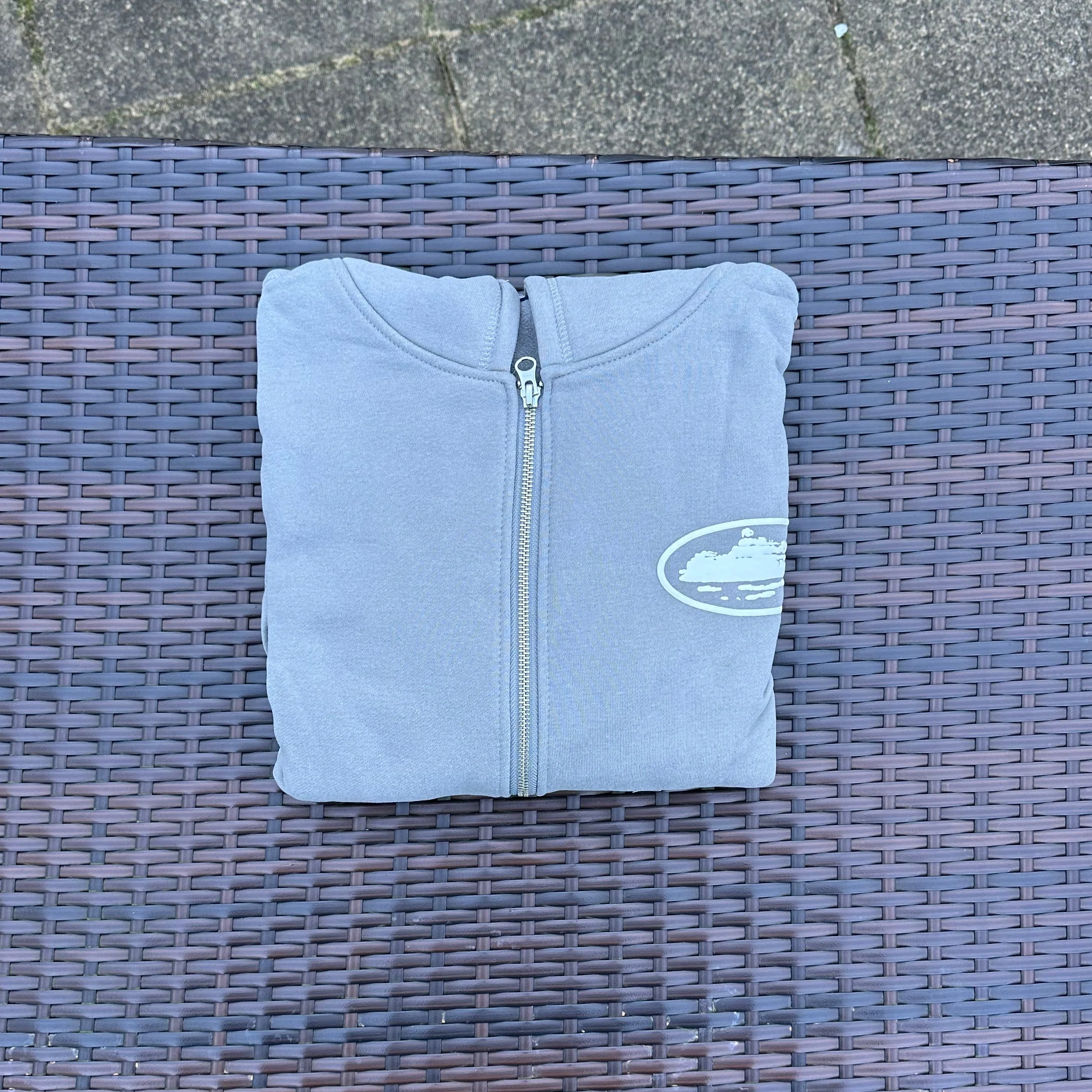 Corteiz RTW Grey Island Puff Print Tracksuit - Image 3