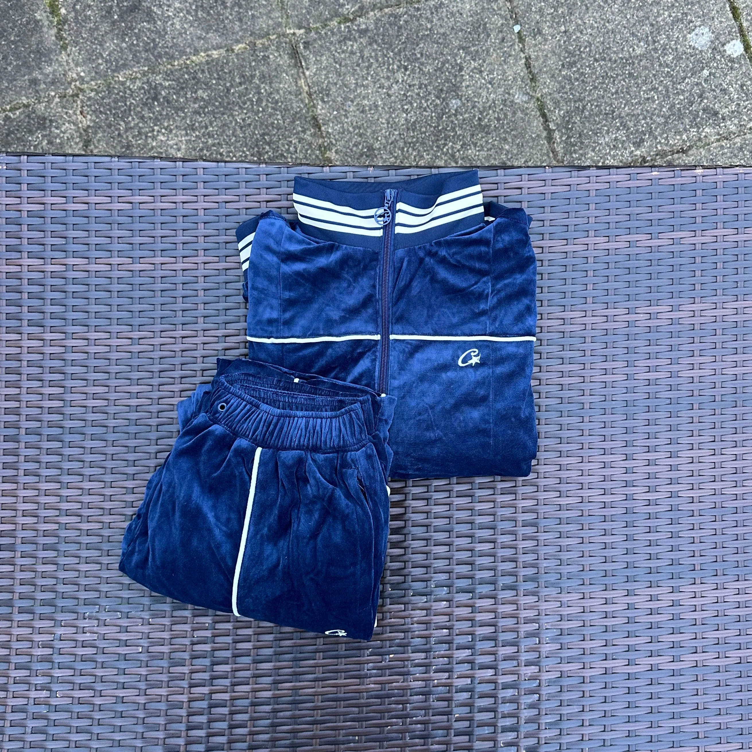 Corteiz RTW VVS Uptown Velour Tracksuit - Image 2