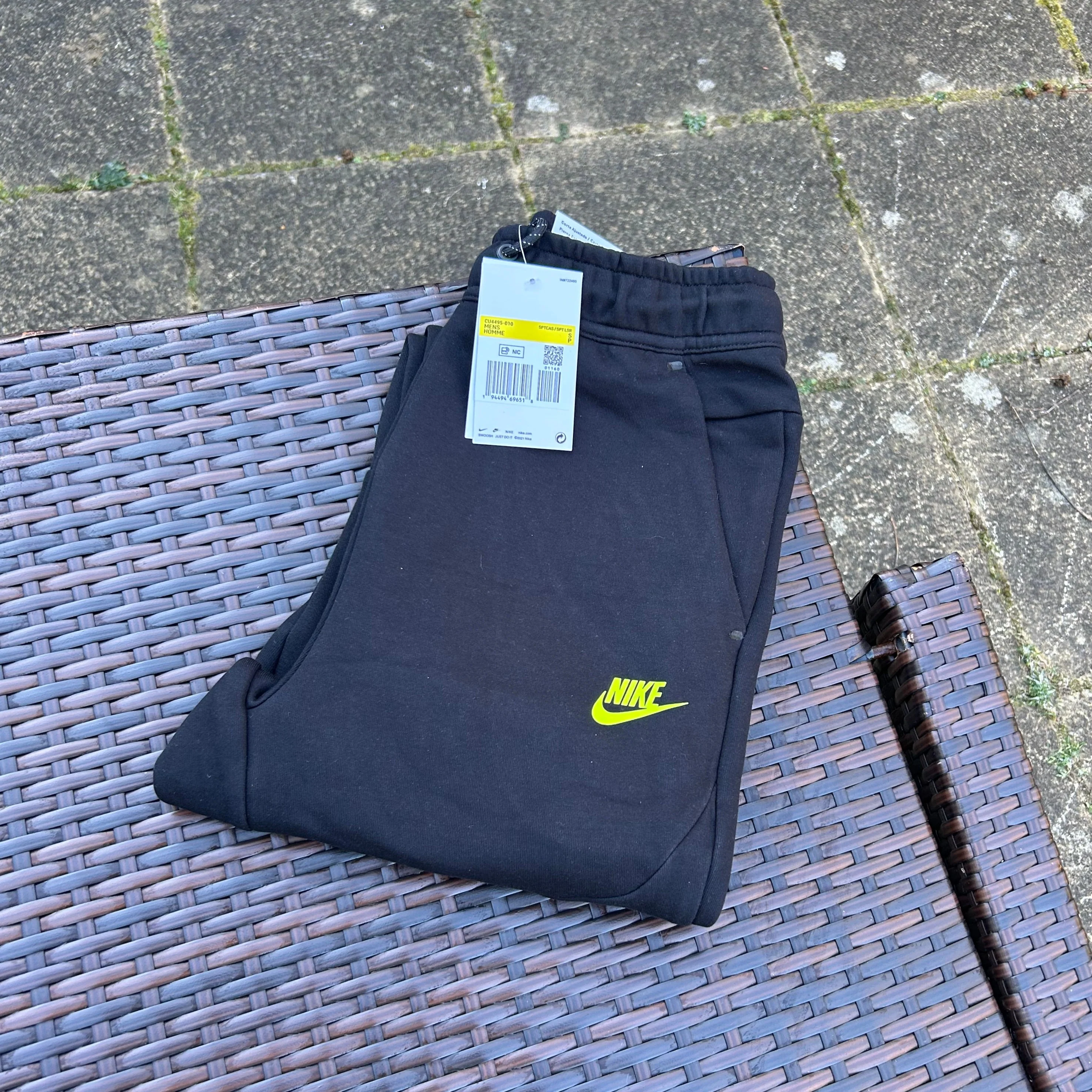 Nike Black/Grey "Anthracite" Sportswear Tech Fleece - Image 3