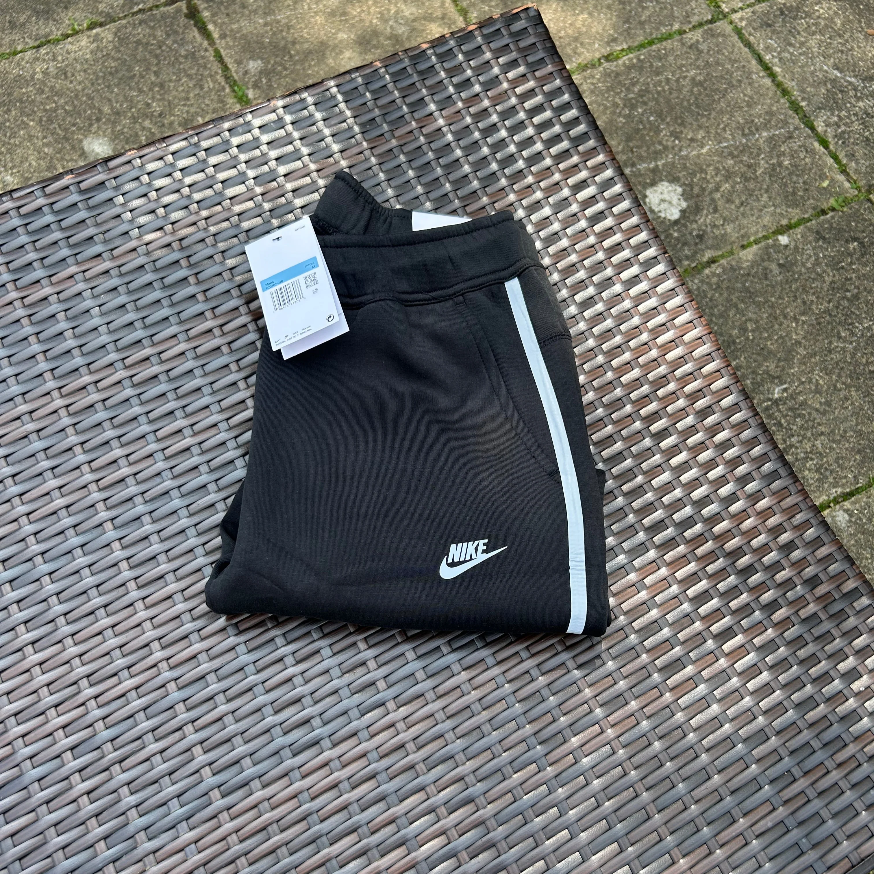 Nike Black Sportswear Tech Fleece (2024 Season) - Image 3