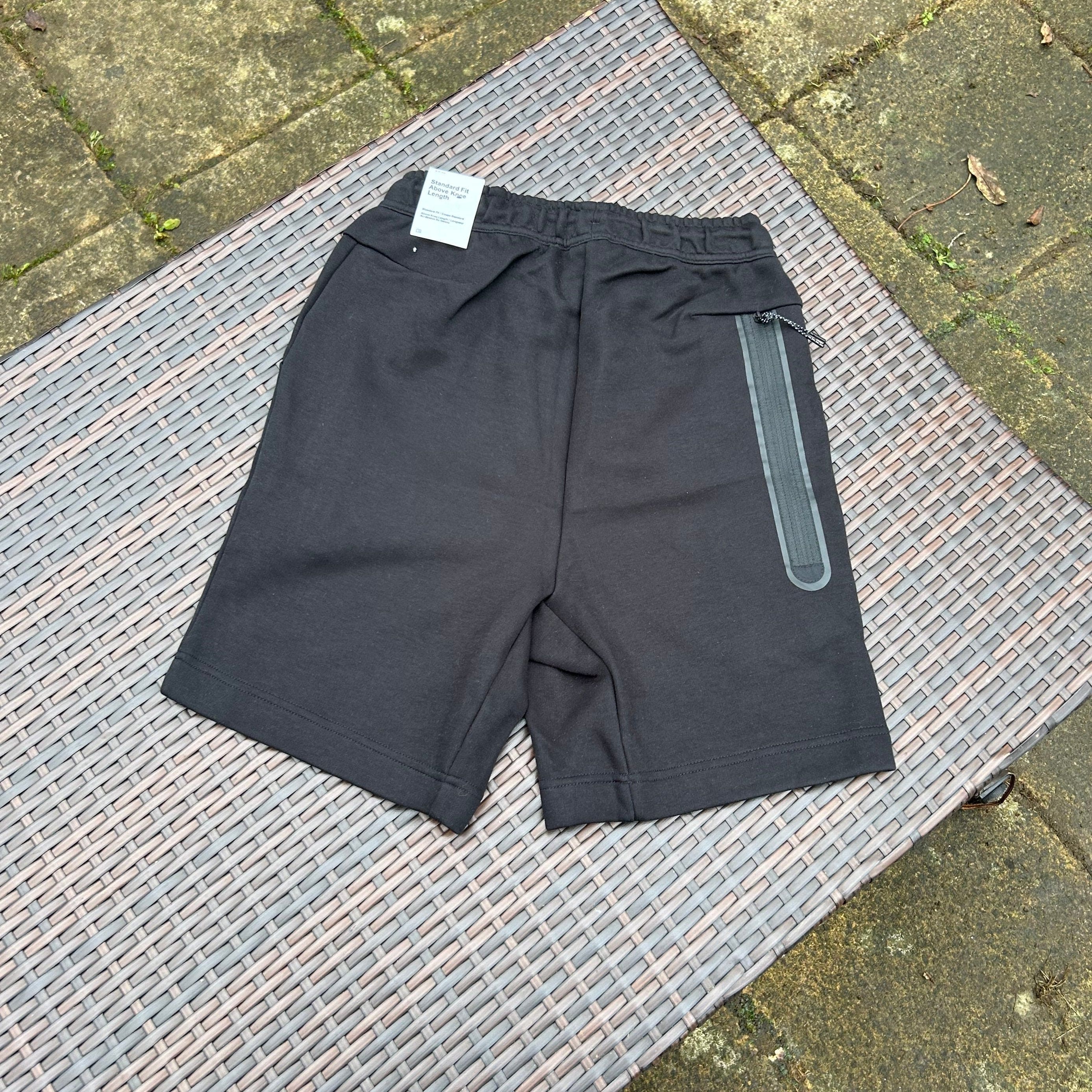 Nike Black Sportswear Tech Fleece Shorts - Image 3