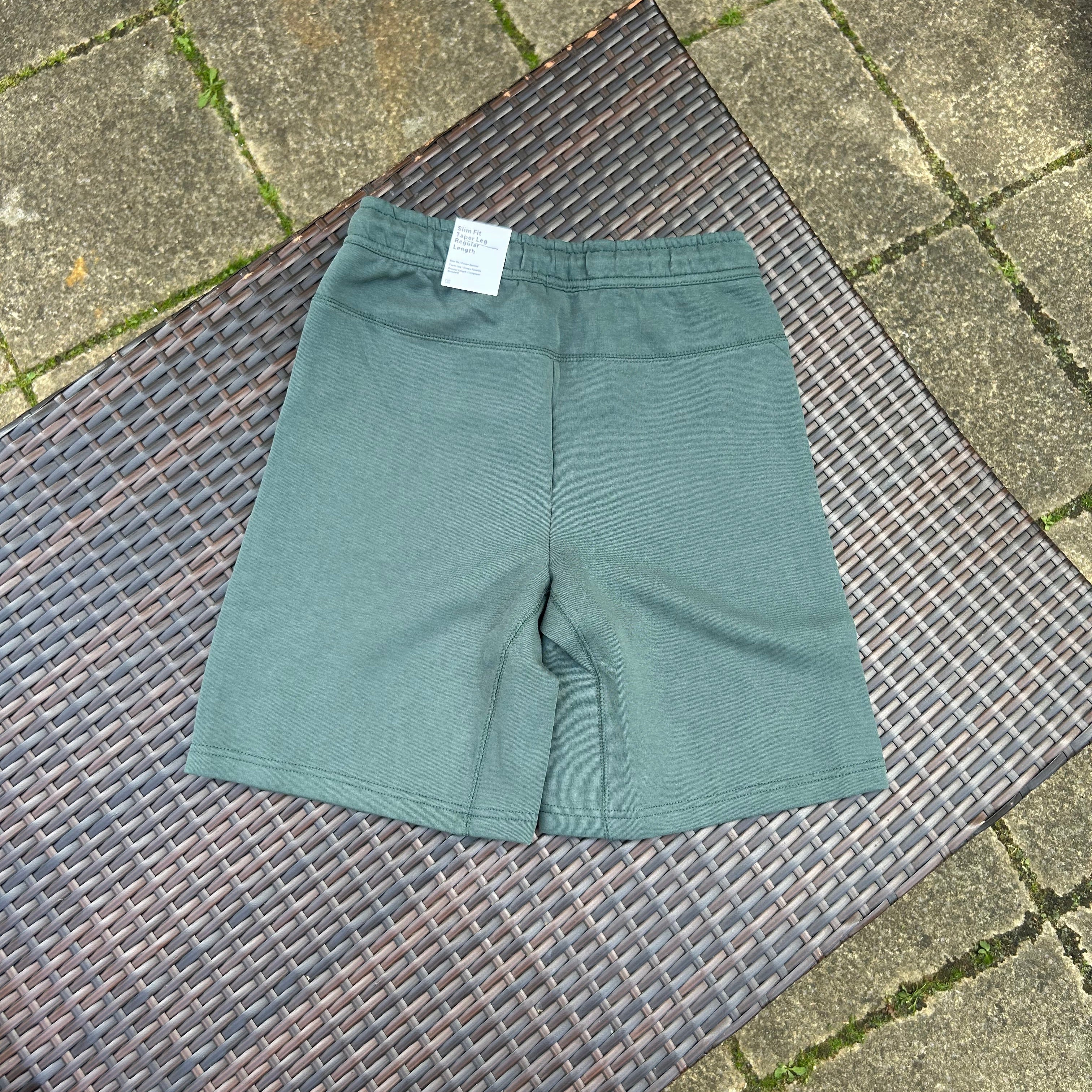 Nike Green Sportswear Tech Fleece Shorts (2024 Season) - Image 2