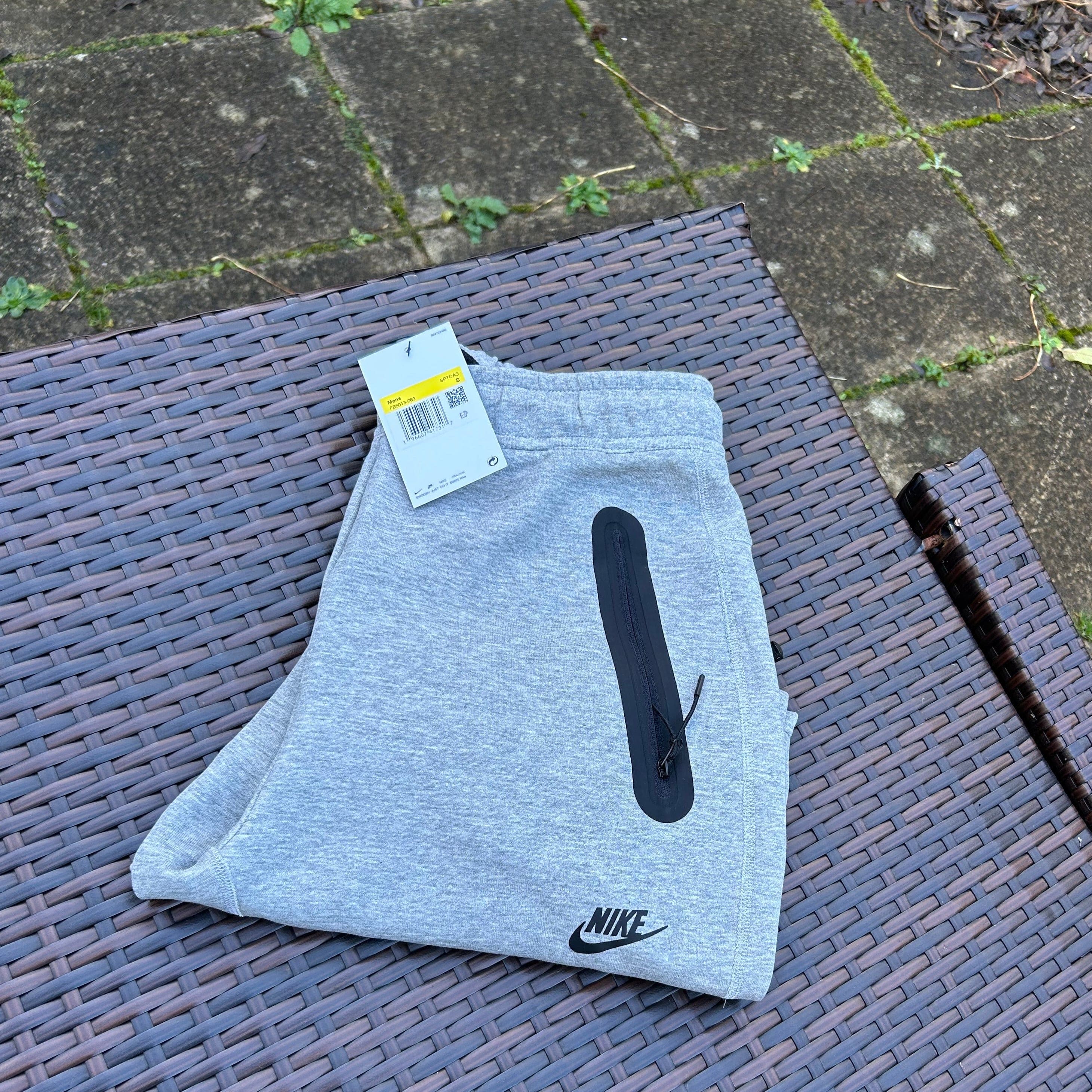 Nike Grey Sportswear Tech Fleece (2023 Season) - Image 3