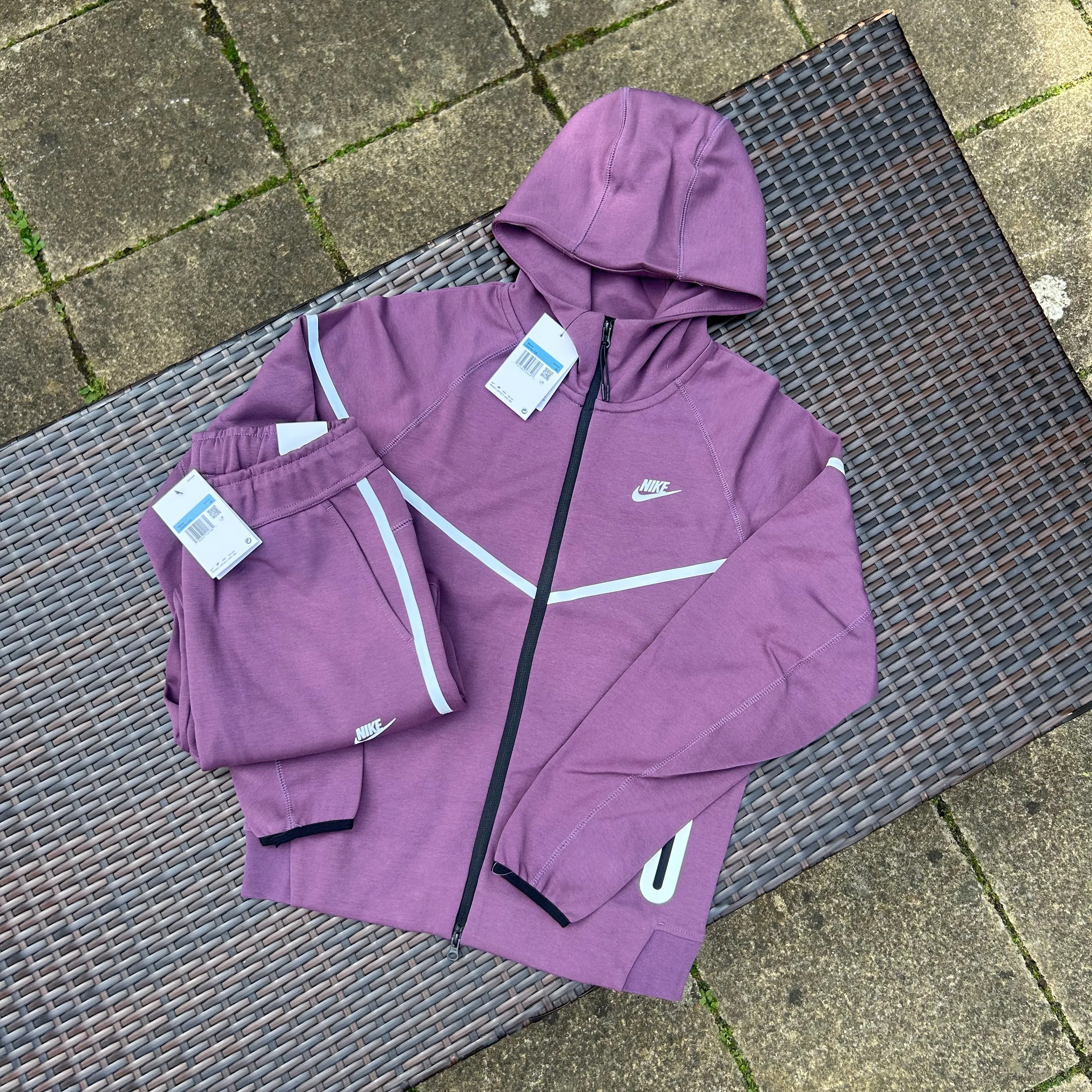 Nike Purple Sportswear Tech Fleece (2024 Season)