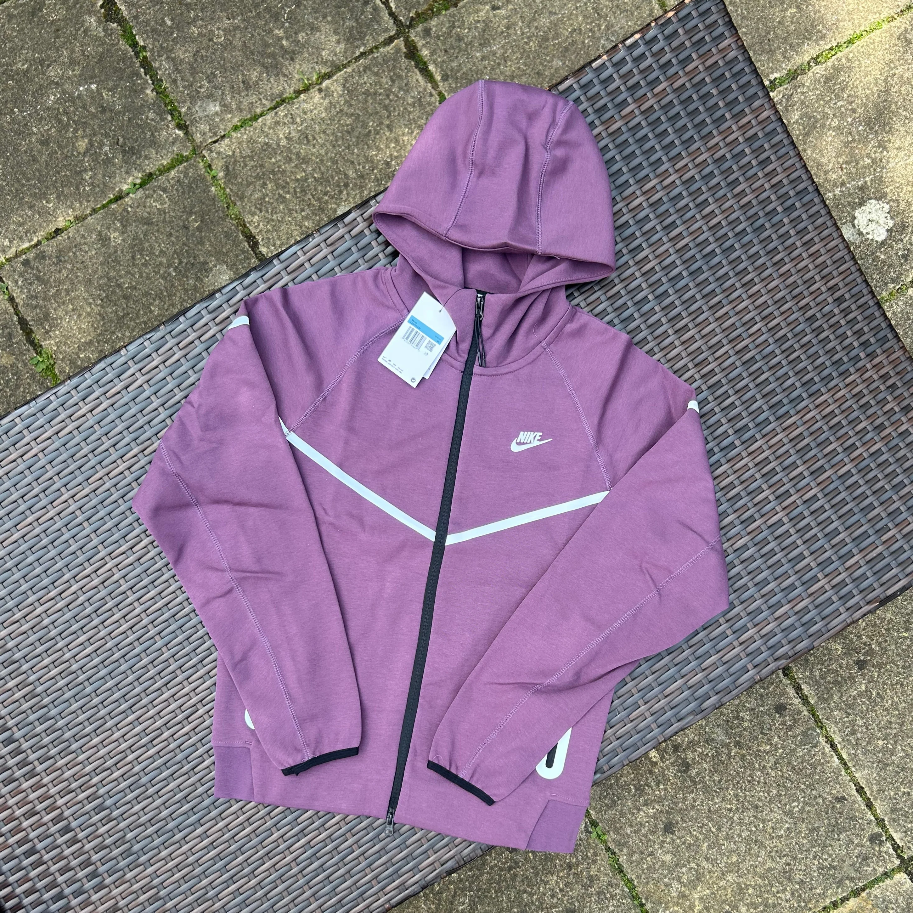 Nike Purple Sportswear Tech Fleece (2024 Season) - Image 2