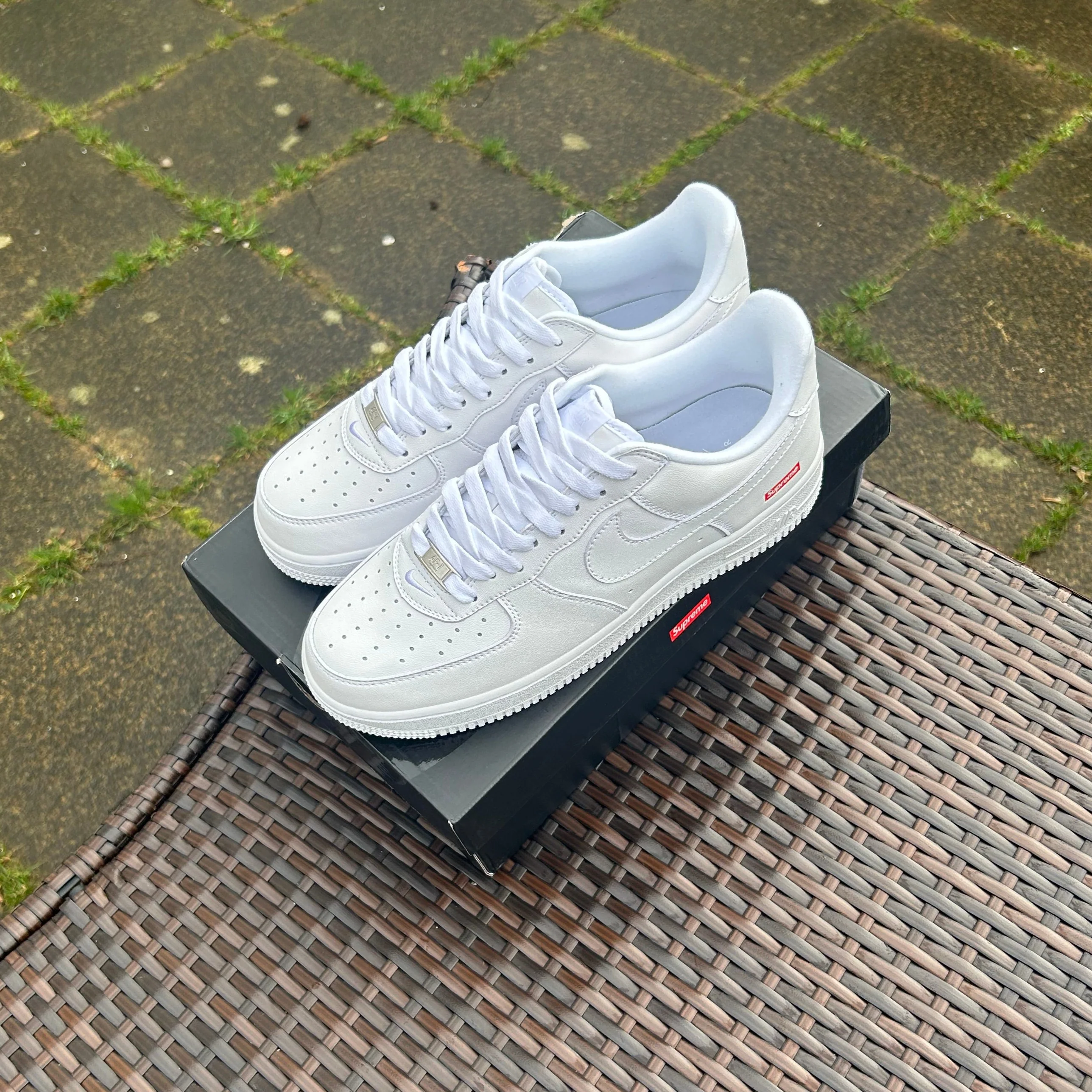 Nike Supreme White Air Force 1 - Image 3