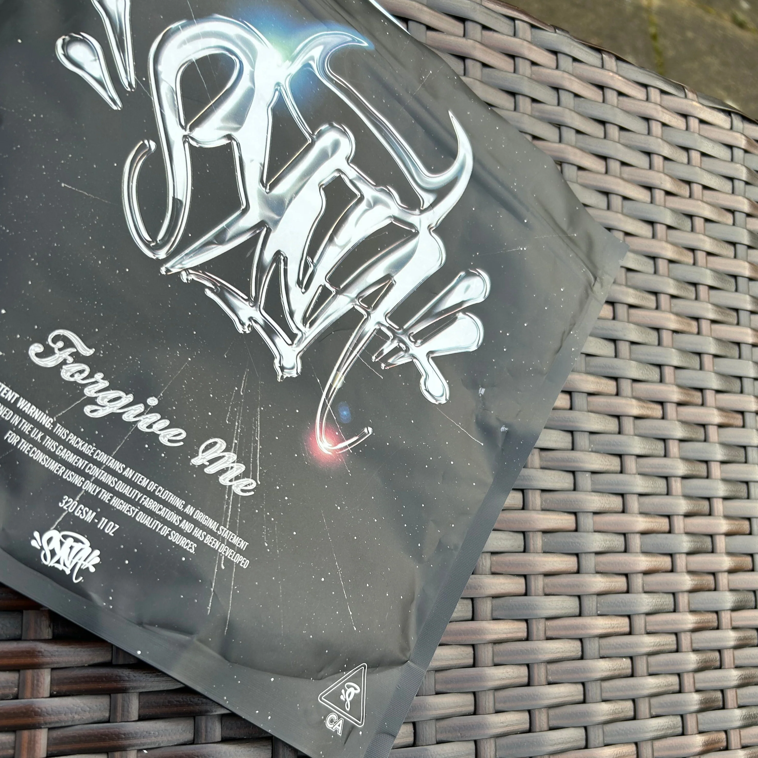 Syna World Black/Green “Synarchy” Reversible Beanie - Image 3