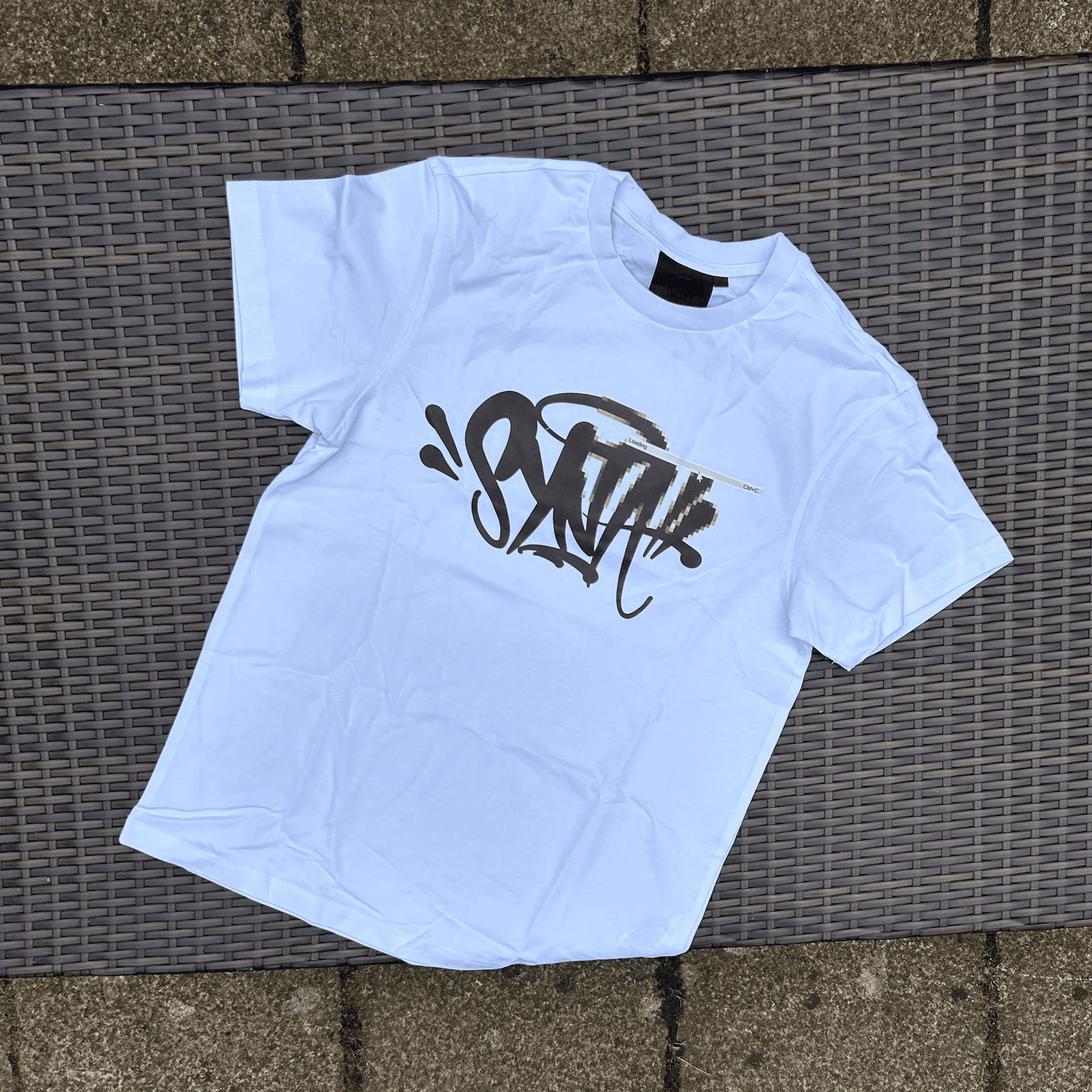 Syna World "Loading" T Shirt - Image 2