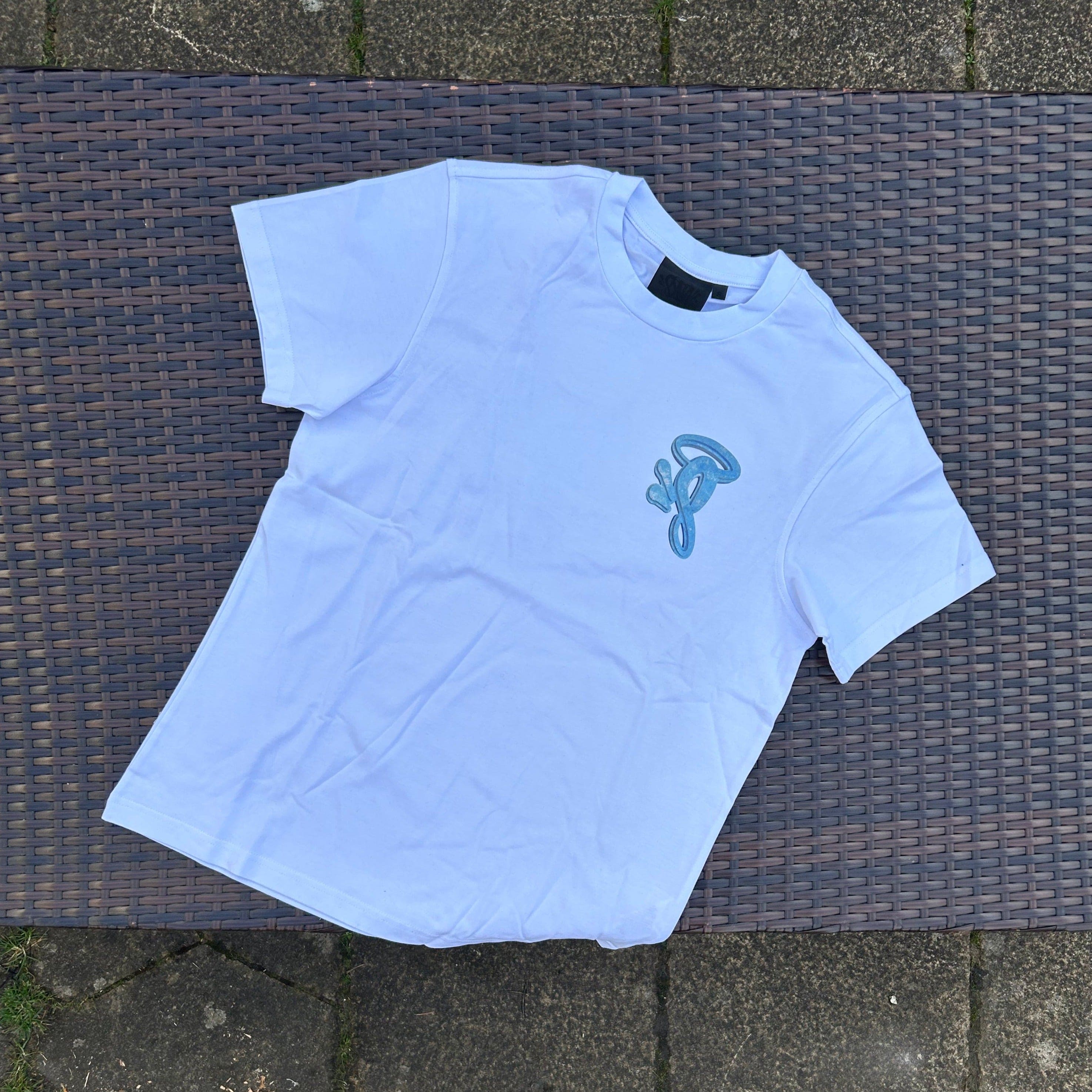 Syna World White "Pill" T Shirt - Image 2