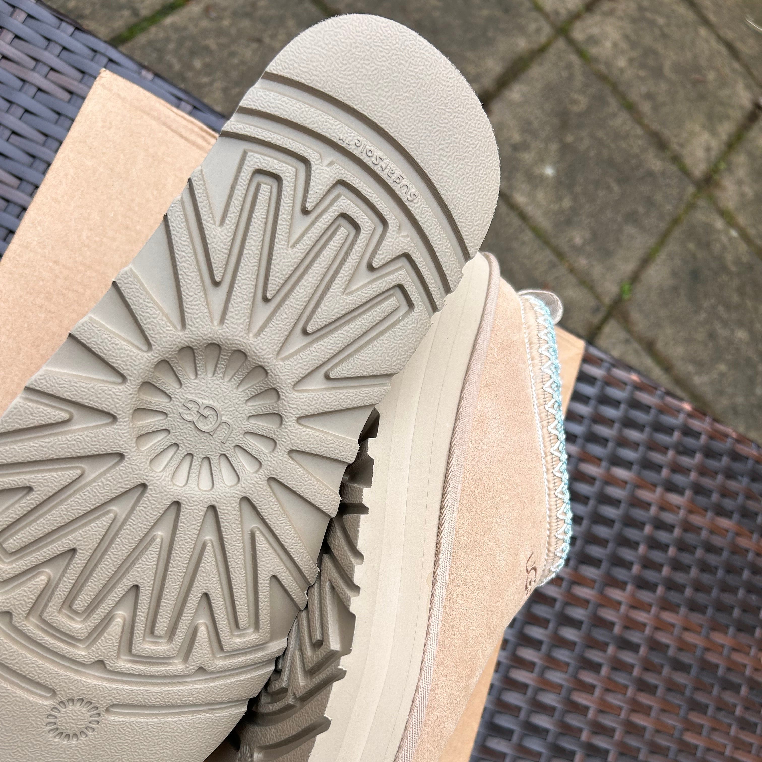 Ugg Women's 'Light Blue/Beige' High Platform Slippers - Image 3