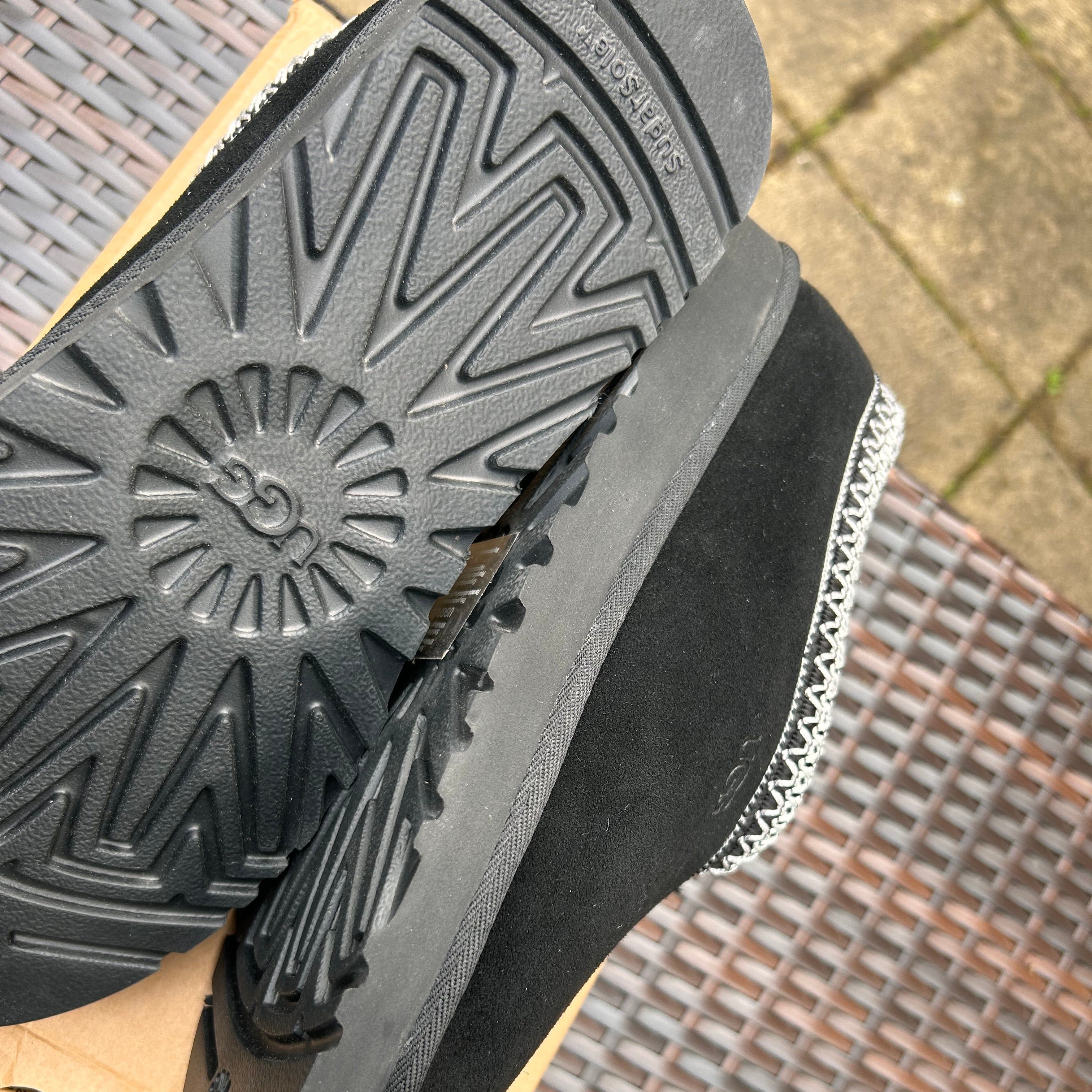 Ugg Men's 'Black' Tasman Slippers - Image 3