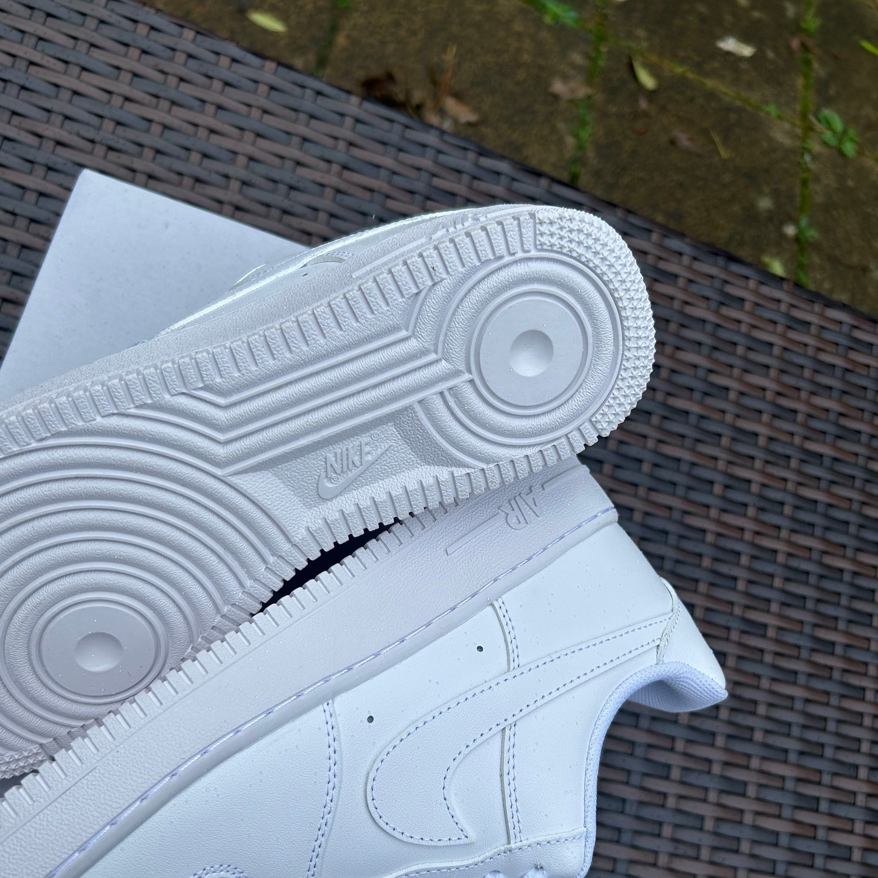Nike White Air Force 1 - Image 3